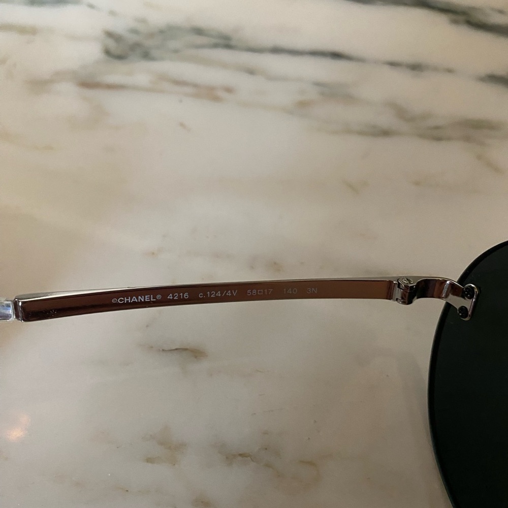 CHANEL  4216 c.124/4v 58-17
Silver Metal And Purple Tinted Shield Sunglasses - Picture 13 of 16